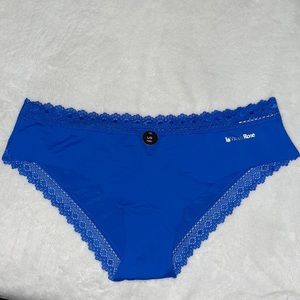 La vie en rose panties brand new